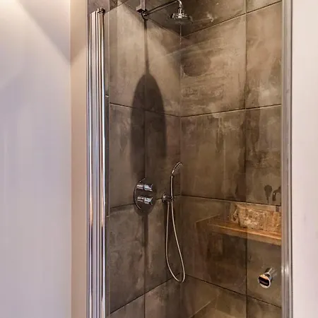 Sack-time Fashion Boutique 6 & 7