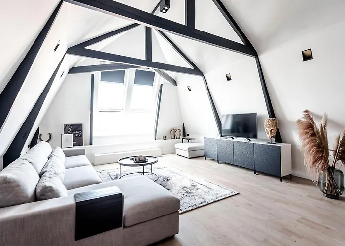 Sack-time Fashion Boutique 6 & 7 * Zandvoort